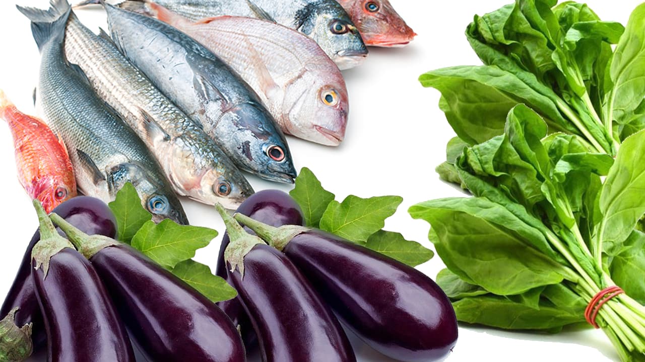 Monsoon Diet Tips: बरसात के मौसम में इन चीजों को खाने से करें परहेज, गंभीर बीमारियों का बन सकती है कारण Monsoon Diet Tips: बरसात के मौसम में इन चीजों को खाने से करें परहेज, गंभीर बीमारियों का बन सकती है कारण