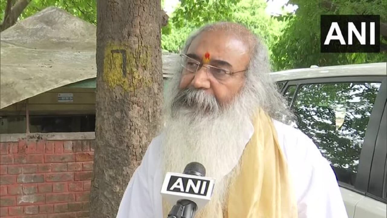 Gyanvapi Masjid Dispute: ज्ञानवापी मामले पर बोले कांग्रेस नेता प्रमोद कृष्णम, शिवलिंग हमारी आस्था का विषय Gyanvapi Masjid Dispute: ज्ञानवापी मामले पर बोले कांग्रेस नेता प्रमोद कृष्णम, शिवलिंग हमारी आस्था का विषय