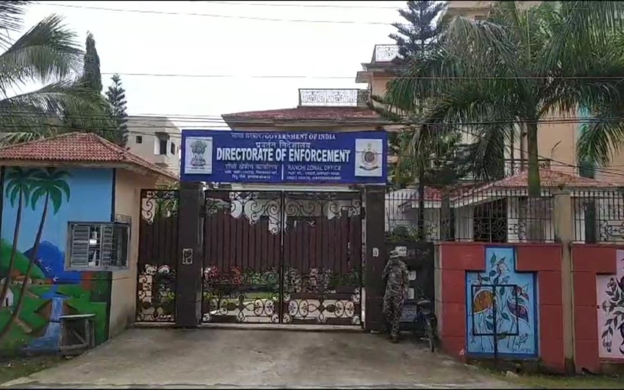 झारखंड: जमीन धोखाधड़ी मामले में ईडी ी बड़ी कार्रवाई, 161 करोड़ रुपये के तीन भूखंड कुर्क, नई चार्जशीट दाखिल