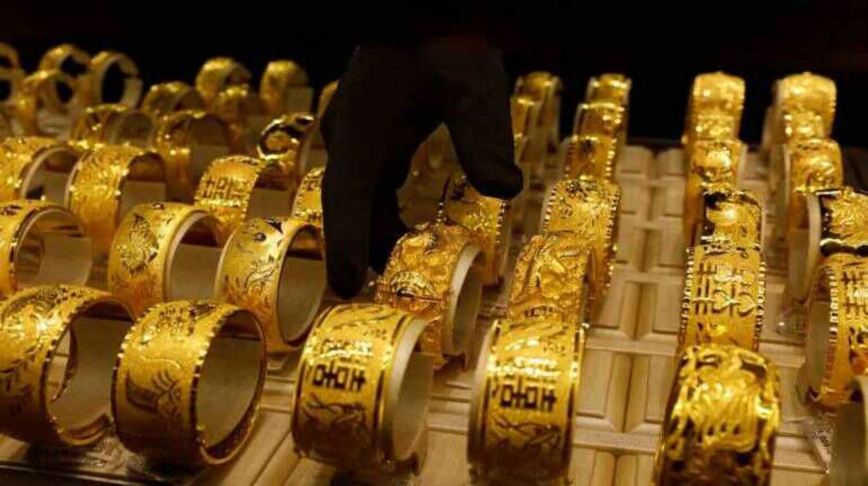 Akshaya Tritiya पर बुलियन मार्केट में सस्ता हुआ सोना, जानिए क्या चल रहा है Gold Rate