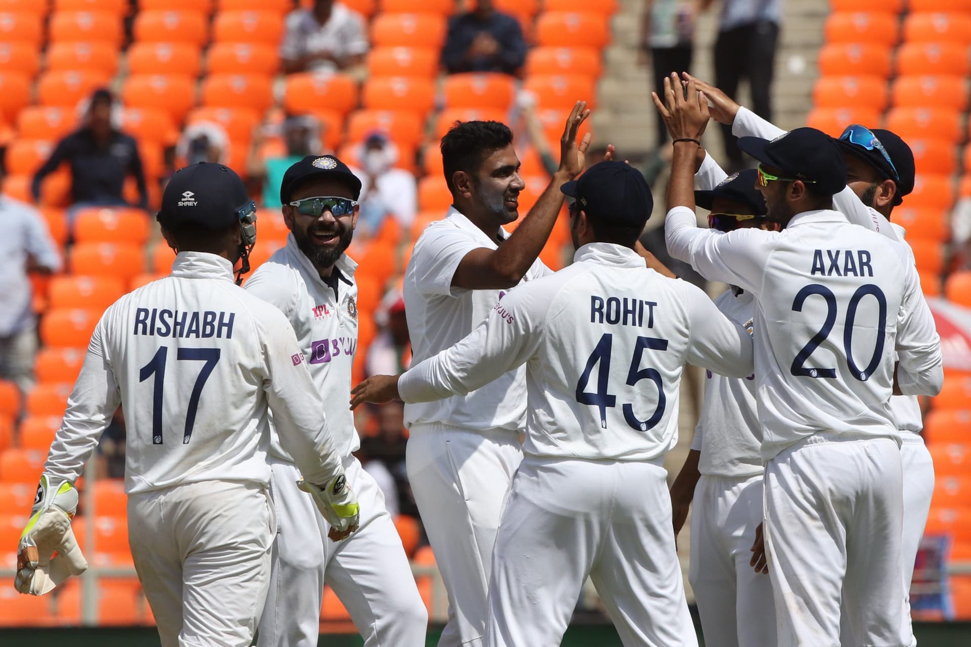IND vs ENG: रहाणे या पुजारा की जगह इस खिलाड़ी को मौका मिले तो जीत होगी पक्की, पूर्व क्रिकेटर का दावा IND vs ENG: रहाणे या पुजारा की जगह इस खिलाड़ी को मौका मिले तो जीत होगी पक्की, पूर्व क्रिकेटर का दावा