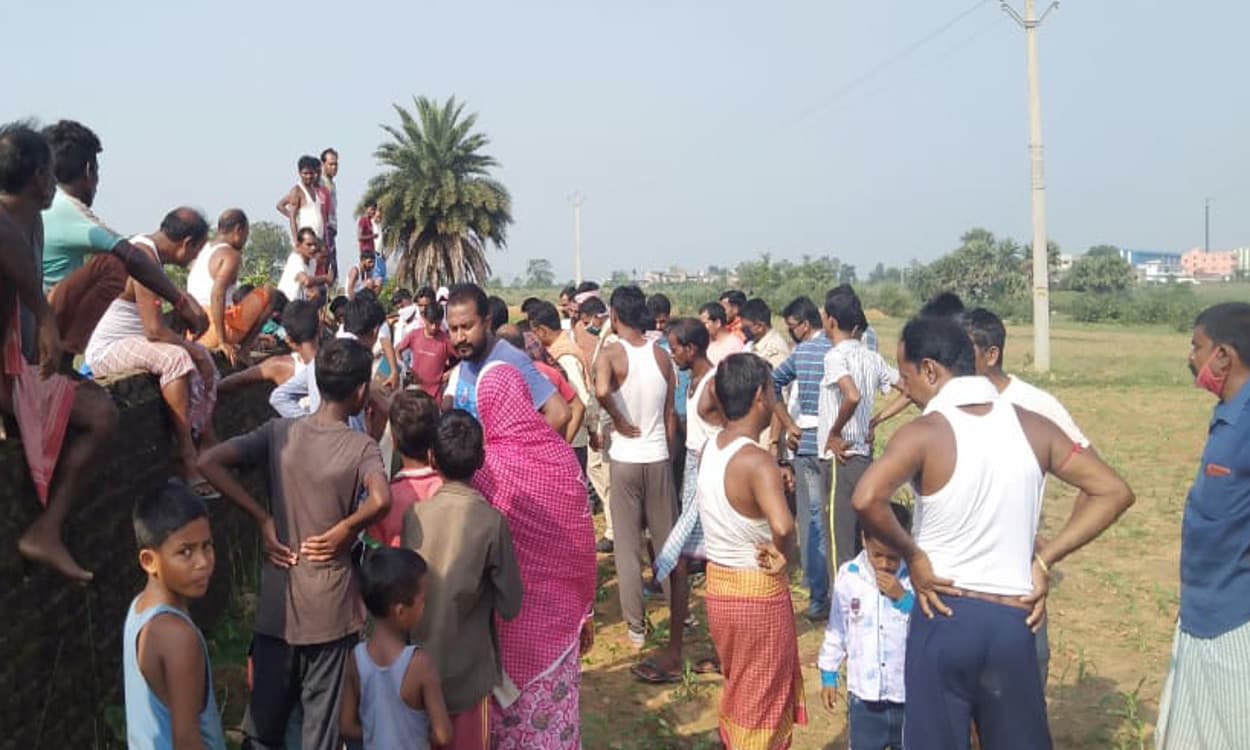 जामताड़ा में डायन के आरोप में बुजुर्ग महिला की हत्या, परिजनों ने महिला सहित 8 लोगों पर लगाया आरोप जामताड़ा में डायन के आरोप में बुजुर्ग महिला की हत्या, परिजनों ने महिला सहित 8 लोगों पर लगाया आरोप