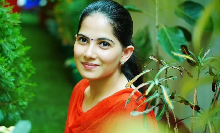 कोलकाता में ही शादी करना चाहती हैं Jaya Kishori, विवाह की ये है शर्त, जानें अपनी निजी जिंदगी के बारे में क्या-क्या किया खुलासा कोलकाता में ही शादी करना चाहती हैं Jaya Kishori, विवाह की ये है शर्त, जानें अपनी निजी जिंदगी के बारे में क्या-क्या किया खुलासा