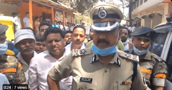 Bihar News: कटिहार में RJD नेता की हत्या, लापरवाही के आरोप में दारोगा सस्पेंड, परिजनों से मिले उपमुख्यमंत्री Bihar News: कटिहार में RJD नेता की हत्या, लापरवाही के आरोप में दारोगा सस्पेंड, परिजनों से मिले उपमुख्यमंत्री