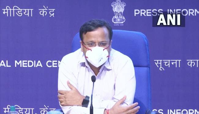 कोरोना की दूसरी लहर अभी खत्म नहीं, 8 राज्यों में एक व्यक्ति से अधिक लोग हो रहे संक्रमित : स्वास्थ्य मंत्रालय कोरोना की दूसरी लहर अभी खत्म नहीं, 8 राज्यों में एक व्यक्ति से अधिक लोग हो रहे संक्रमित : स्वास्थ्य मंत्रालय