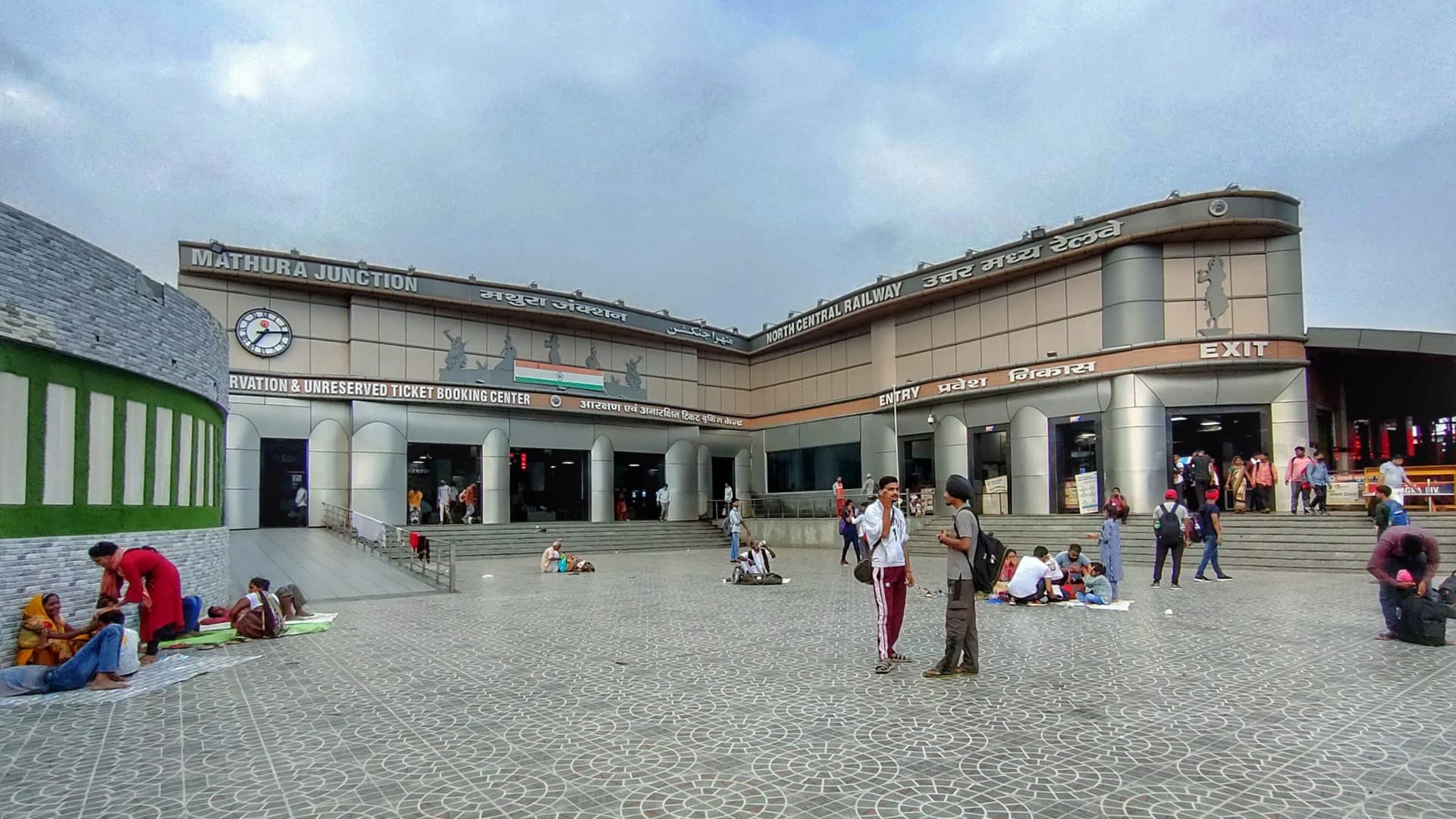 Indian Railways: मथुरा जंक्शन पर यार्ड रीमॉडलिंग के चलते 70 दिन तक 297 ट्रेनें रहेंगी प्रभावित, देखें लिस्ट Indian Railways: मथुरा जंक्शन पर यार्ड रीमॉडलिंग के चलते 70 दिन तक 297 ट्रेनें रहेंगी प्रभावित, देखें लिस्ट