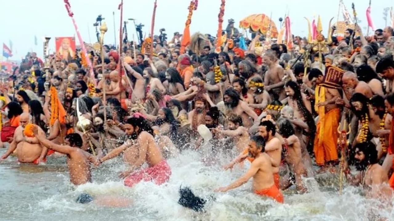Magh Mela 2021 Dates: 14 जनवरी को मकर संक्रांति पर बन रहा पंचग्रही योग, साल में कुल 6 स्नान पर्व जिनमें 4 गुरुवार को, बरसेगी बृहस्पति देव की कृपा Magh Mela 2021 Dates: 14 जनवरी को मकर संक्रांति पर बन रहा पंचग्रही योग, साल में कुल 6 स्नान पर्व जिनमें 4 गुरुवार को, बरसेगी बृहस्पति देव की कृपा
