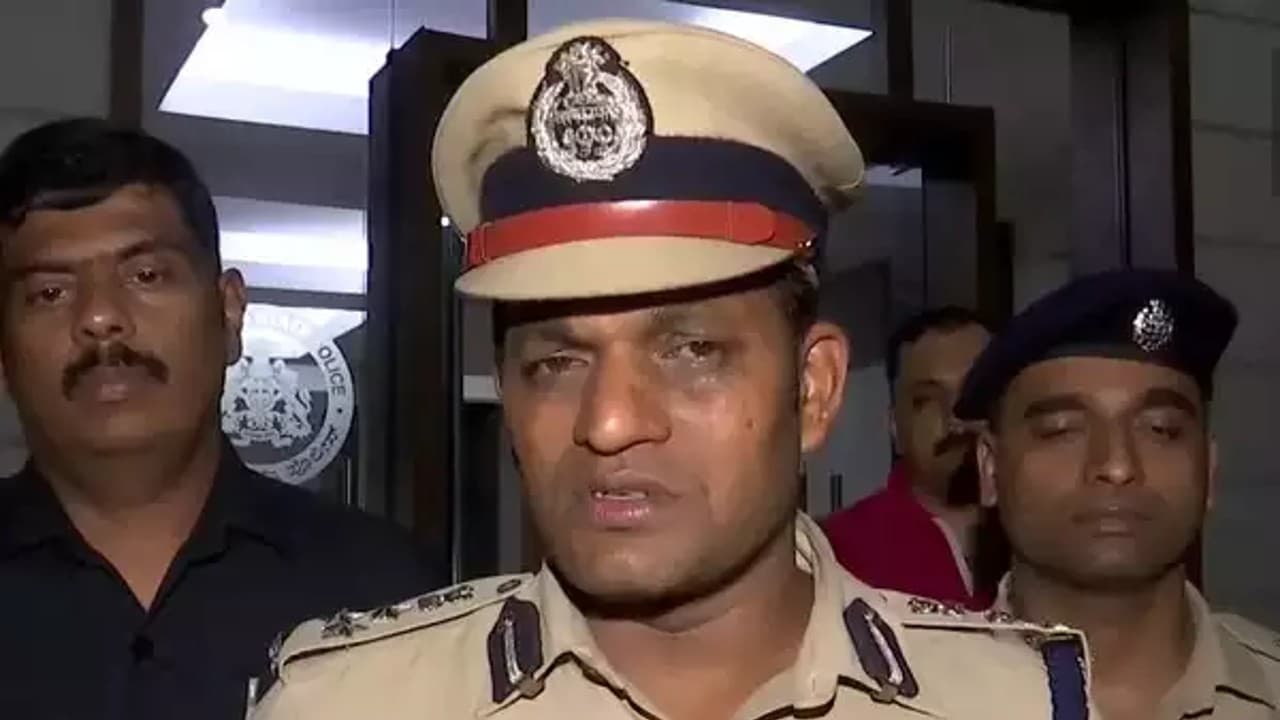 कर्नाटक में एक और युवक की हत्या, मैंगलोर के सूरथकल में अज्ञात लोगों ने किया था हमला कर्नाटक में एक और युवक की हत्या, मैंगलोर के सूरथकल में अज्ञात लोगों ने किया था हमला
