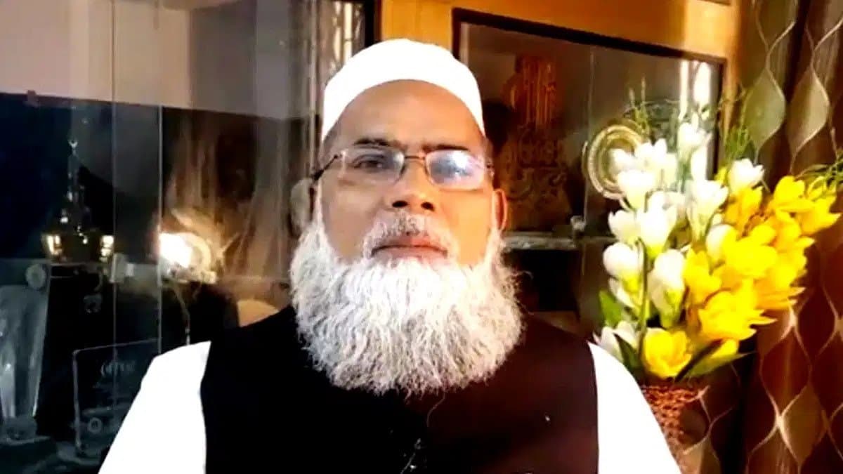 AIMPLB बोला- UCC गैरजरूरी और अस्वीकार्य, कई मामलों में शरियत से टकराव, विधि आयोग को भेजा 100 पेज का प्रस्ताव AIMPLB बोला- UCC गैरजरूरी और अस्वीकार्य, कई मामलों में शरियत से टकराव, विधि आयोग को भेजा 100 पेज का प्रस्ताव