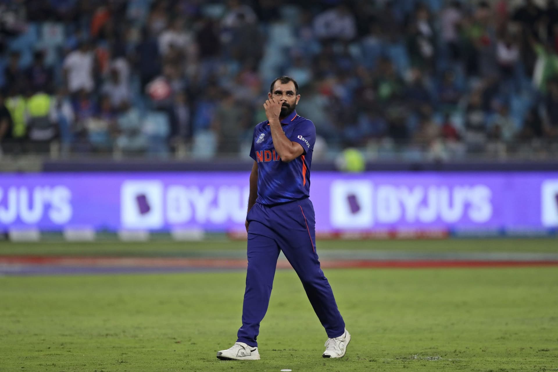 IND vs AUS: आखिरी टेस्ट में टीम इंडिया के प्लेइंग 11 में होगा बड़ा बदलाव, इस स्टार तेज गेंदबाज की होगी वापसी IND vs AUS: आखिरी टेस्ट में टीम इंडिया के प्लेइंग 11 में होगा बड़ा बदलाव, इस स्टार तेज गेंदबाज की होगी वापसी