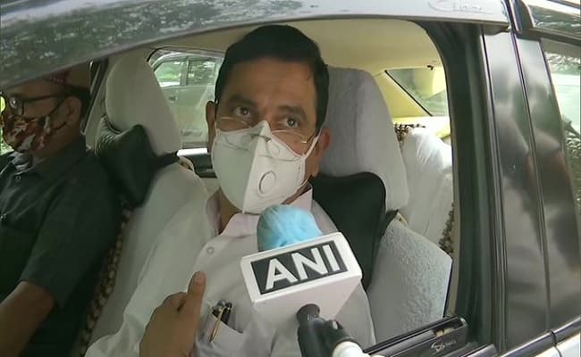 जुलाई में संसद सत्र आयोजित करने को सरकार तैयार, सांसदों और कर्मचारियों का होगा टीकाकरण, संसदीय कार्यमत्री प्रह्लाद जोशी ने दी जानकारी जुलाई में संसद सत्र आयोजित करने को सरकार तैयार, सांसदों और कर्मचारियों का होगा टीकाकरण, संसदीय कार्यमत्री प्रह्लाद जोशी ने दी जानकारी