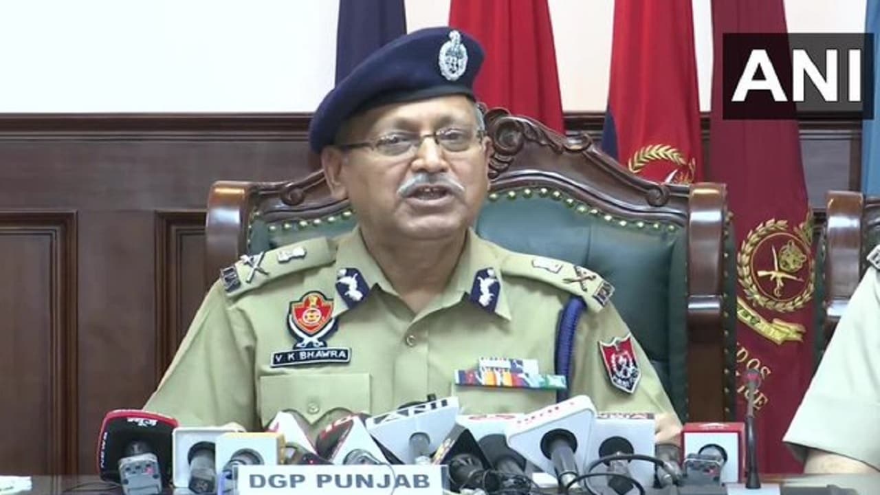 Sidhu Moose Wala: सिद्धू मुसेवाला हत्याकांड की जांच के लिए SIT गठित, DGP ने बताया- आपसी रंजिश का मामला Sidhu Moose Wala: सिद्धू मुसेवाला हत्याकांड की जांच के लिए SIT गठित, DGP ने बताया- आपसी रंजिश का मामला