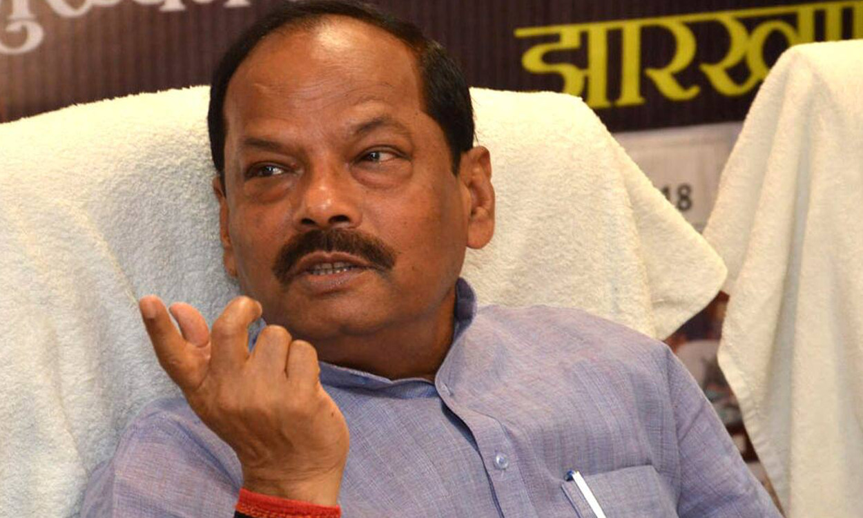 झारखंड की हेमंत सरकार पर पूर्व मुख्यमंत्री रघुवर दास का हमला, कहा- राज्य में महिलाएं एवं बेटियां नहीं हैं सुरक्षित झारखंड की हेमंत सरकार पर पूर्व मुख्यमंत्री रघुवर दास का हमला, कहा- राज्य में महिलाएं एवं बेटियां नहीं हैं सुरक्षित