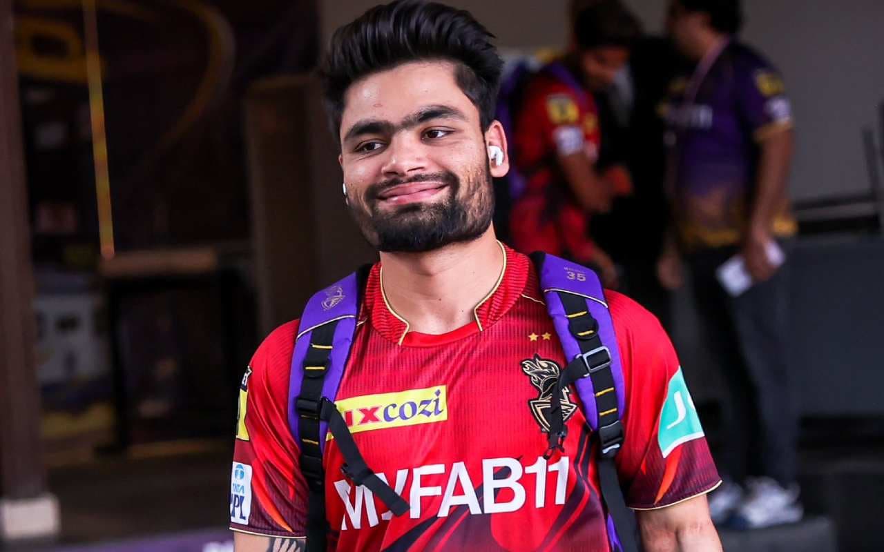 रिंकू सिंह को जल्द ही टीम इंडिया के लिए खेलने का मिल सकता है मौका, पूर्व क्रिकेटर्स ने जमकर की तारीफ रिंकू सिंह को जल्द ही टीम इंडिया के लिए खेलने का मिल सकता है मौका, पूर्व क्रिकेटर्स ने जमकर की तारीफ