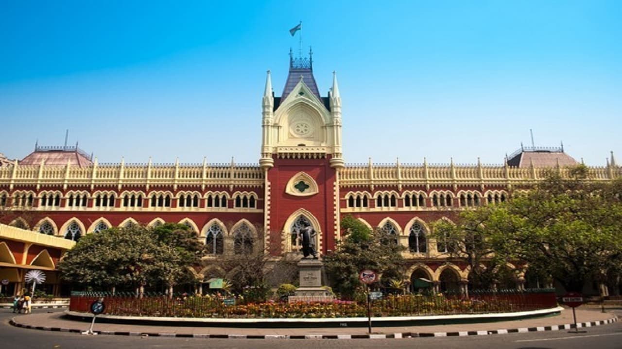 SSC Recruitment Case: कलकत्ता हाई कोर्ट का अहम फैसला, एसएससी भर्ती मामले पर CBI नहीं कर सकती FIR SSC Recruitment Case: कलकत्ता हाई कोर्ट का अहम फैसला, एसएससी भर्ती मामले पर CBI नहीं कर सकती FIR