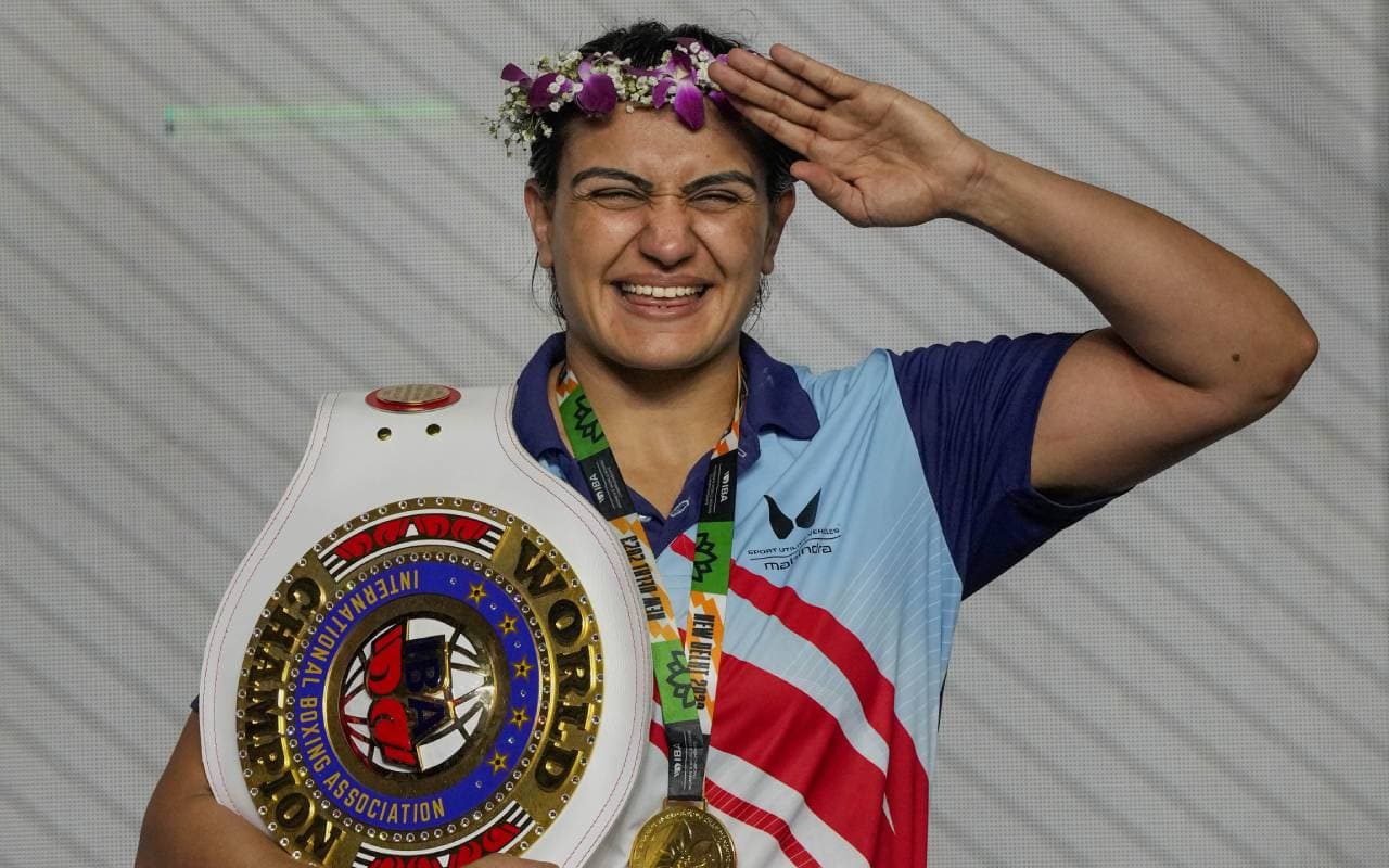 World Boxing Championships: नीतू गंघास और स्वीटी बूरा ने भारत को दिलाया दो गोल्ड, बनीं वर्ल्ड चैंपियन World Boxing Championships: नीतू गंघास और स्वीटी बूरा ने भारत को दिलाया दो गोल्ड, बनीं वर्ल्ड चैंपियन