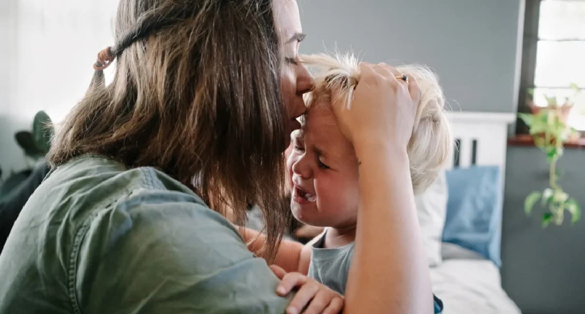 Separation Anxiety: बच्चे से दूर होते ही सताने लगती है चिंता? सेपरेशन एंग्जाइटी से बचने का तरीका जानें Separation Anxiety: बच्चे से दूर होते ही सताने लगती है चिंता? सेपरेशन एंग्जाइटी से बचने का तरीका जानें