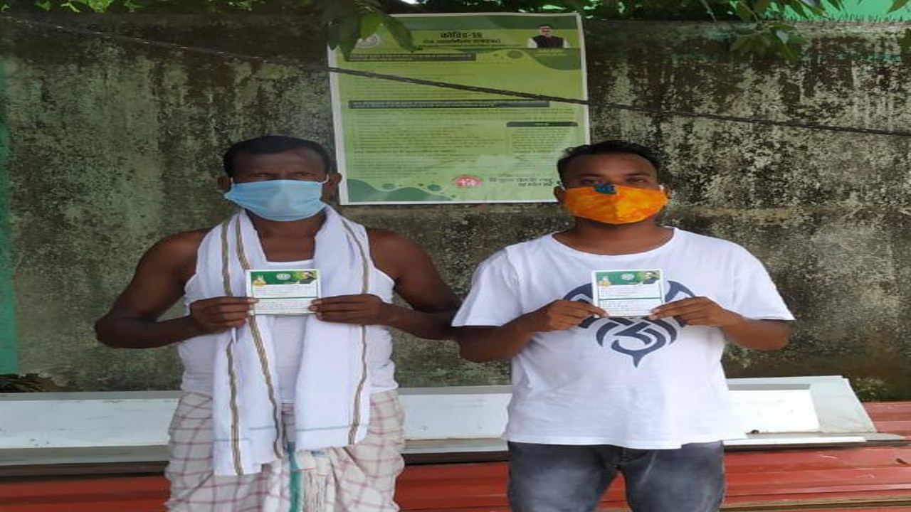 Corona Vaccination Update News : सिदो कान्हू के वंशज ने लगाया कोरोना वैक्सीन, बोले- टीका है पूरी तरह से सुरक्षित, बिना डर सभी लोग जरूर लें टीका Corona Vaccination Update News : सिदो कान्हू के वंशज ने लगाया कोरोना वैक्सीन, बोले- टीका है पूरी तरह से सुरक्षित, बिना डर सभी लोग जरूर लें टीका
