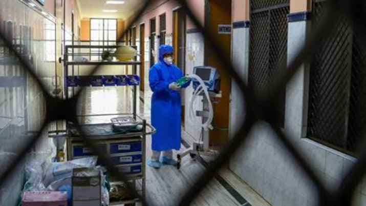 निजी अस्पतालों के रवैये पर कार्रवाई