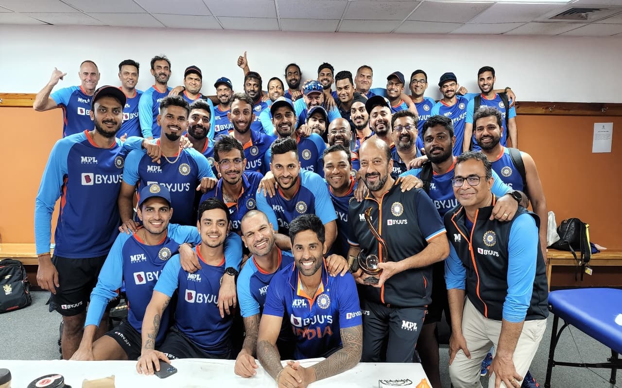 IND vs WI: भारत के सभी खिलाड़ियों को मिला अमेरिका का वीजा, फ्लोरिडा में ही होंगे आखिरी दो मैच IND vs WI: भारत के सभी खिलाड़ियों को मिला अमेरिका का वीजा, फ्लोरिडा में ही होंगे आखिरी दो मैच