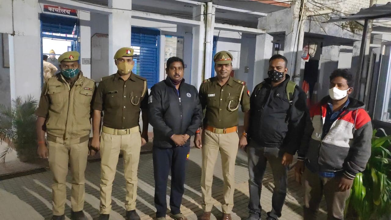 Varanasi News: काशी में मरने से मिलता है मोक्ष, जानकर तेलंगाना का व्यापारी दे रहा था जान, तभी… Varanasi News: काशी में मरने से मिलता है मोक्ष, जानकर तेलंगाना का व्यापारी दे रहा था जान, तभी…