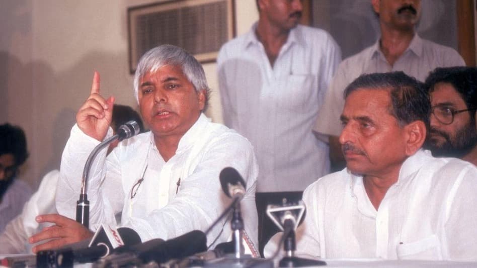 Lalu yadav speech Video: संसद में जब लालू ने कहा- ‘धनिया मसाला बेच के नहीं आए हैं, मत उलझो नंगा कर देंगे’ Lalu yadav speech Video: संसद में जब लालू ने कहा- ‘धनिया मसाला बेच के नहीं आए हैं, मत उलझो नंगा कर देंगे’