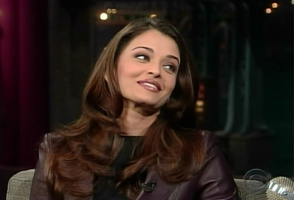 IIFA Awards: अभिषेक बच्चन-ऐश्वर्या राय की एक फैन ने की तारीफ, तो अमिताभ बच्चन का आया ये जबरदस्त रिएक्शन