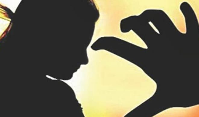 गुमला : प्रेमी ने ही दो साथियों के साथ मिलकर किया दुष्कर्म, तीन गिरफ्तार