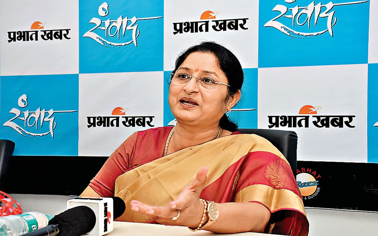 झारखंड सरकार गंभीर नहीं, गलत जानकारी देते हैं अफसर : अन्नपूर्णा देवी झारखंड सरकार गंभीर नहीं, गलत जानकारी देते हैं अफसर : अन्नपूर्णा देवी