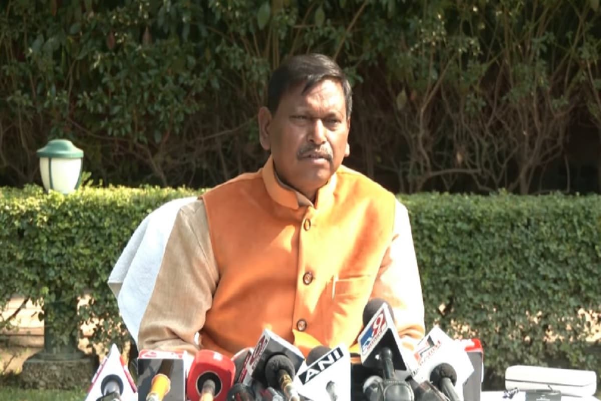 अर्जुन मुंडा ने मंत्री अखिल गिरि पर की तीखी टिप्पणी, CM ममता बनर्जी से की ये मांग अर्जुन मुंडा ने मंत्री अखिल गिरि पर की तीखी टिप्पणी, CM ममता बनर्जी से की ये मांग