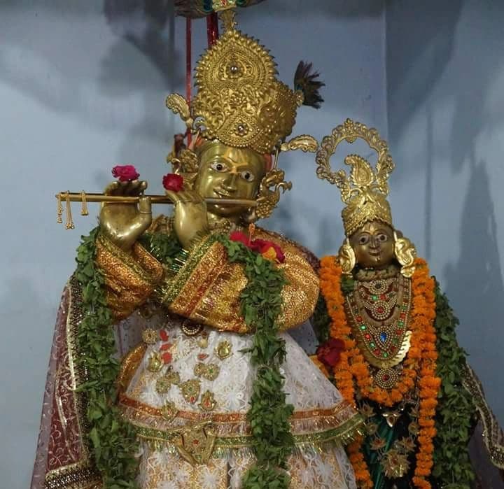 Happy Janmashtami 2021: झारखंड में 1280 किलो सोने की है कृष्ण की दुर्लभ मूर्ति, ऐसे मन रही जन्माष्टमी Happy Janmashtami 2021: झारखंड में 1280 किलो सोने की है कृष्ण की दुर्लभ मूर्ति, ऐसे मन रही जन्माष्टमी