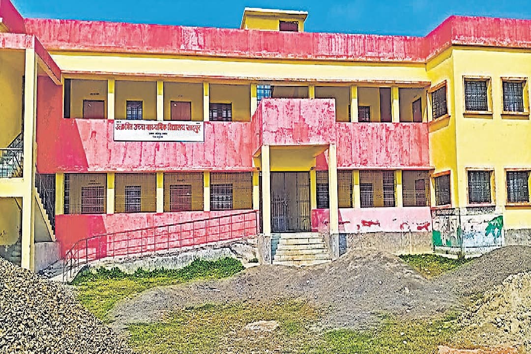 बेगूसराय के विद्यार्थियों को उच्च शिक्षा के लिए हो रही परेशानी,भवन बनकर तैयार, पर नहीं हो रही पढ़ाई बेगूसराय के विद्यार्थियों को उच्च शिक्षा के लिए हो रही परेशानी,भवन बनकर तैयार, पर नहीं हो रही पढ़ाई