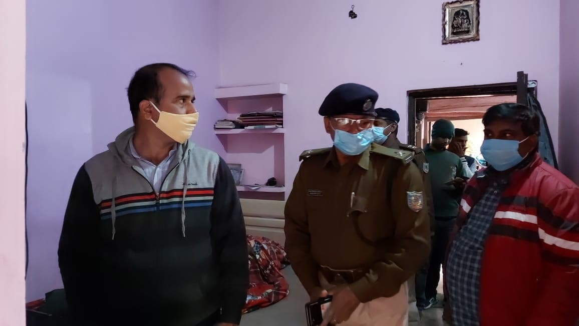 बीएसएल कर्मी के घर 10 लाख की चोरी, एसआईटी करेगी जांच बीएसएल कर्मी के घर 10 लाख की चोरी, एसआईटी करेगी जांच