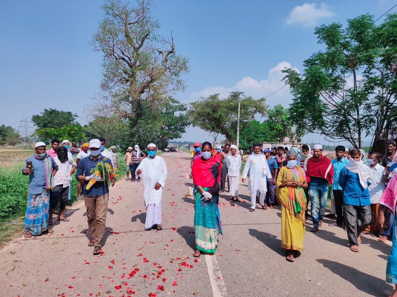 जानें, कैसे कोरोना मुक्त हुआ रांची का करांजी गांव, COVID-19 के खिलाफ जंग में बन सकता है मिसाल, पढ़ें खास रिपोर्ट