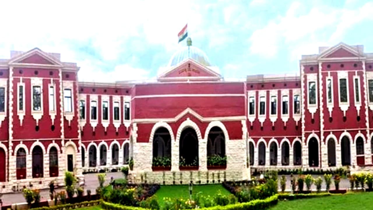 बंगाल निकाय चुनाव: कलकत्ता हाईकोर्ट ने सरकार, निर्वाचन आयोग से कोविड के हालात, सुविधाओं पर मांगा हलफनामा बंगाल निकाय चुनाव: कलकत्ता हाईकोर्ट ने सरकार, निर्वाचन आयोग से कोविड के हालात, सुविधाओं पर मांगा हलफनामा