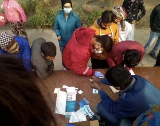 Covid Update Up: तेजी से बढ़ रही है कोरोना की चौथी लहर, 76 फीसदी लोगों में एंटीबॉडी खत्म होने की कगार पर Covid Update Up: तेजी से बढ़ रही है कोरोना की चौथी लहर, 76 फीसदी लोगों में एंटीबॉडी खत्म होने की कगार पर