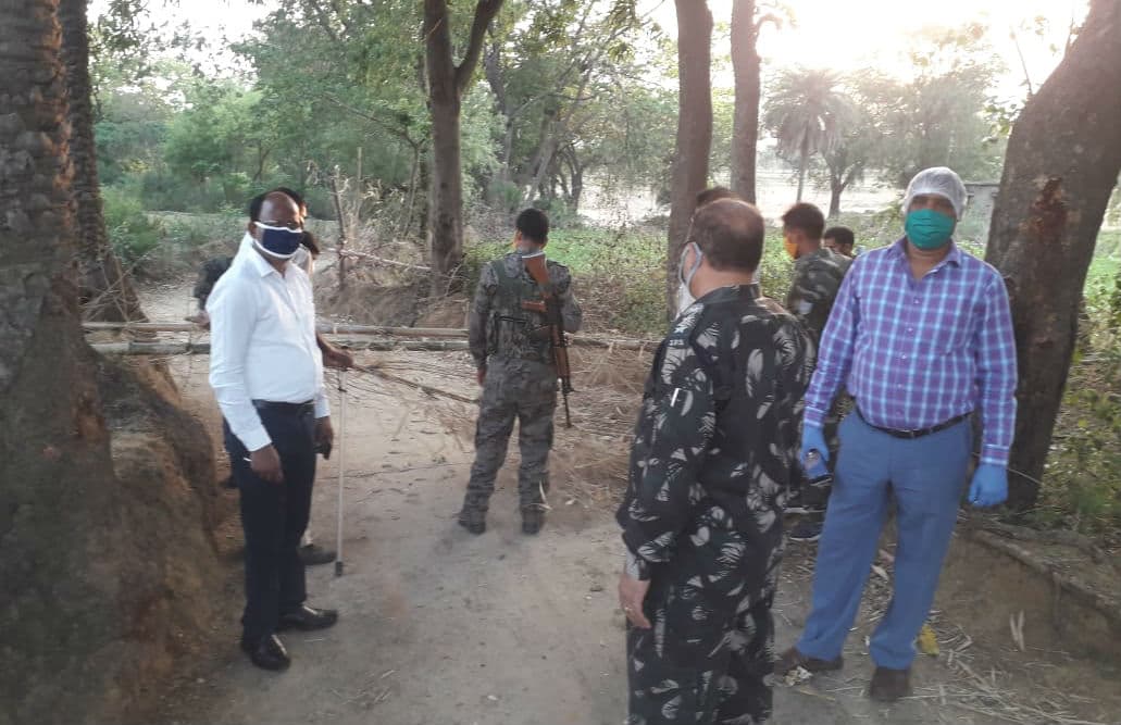 कोलकाता से लौटा कोडरमा का शख्स निकला कोरोना पॉजिटिव, कांको में लगा कर्फ्यू कोलकाता से लौटा कोडरमा का शख्स निकला कोरोना पॉजिटिव, कांको में लगा कर्फ्यू