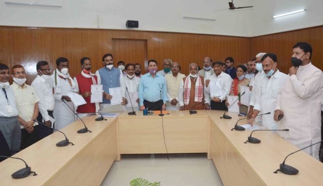 bihar vidhan parishad chunav : सभी नौ प्रत्याशी निर्विरोध चुने गये, JDU को 3, RJD को 3, BJP को 2 और कांग्रेस को 1 सीट मिली