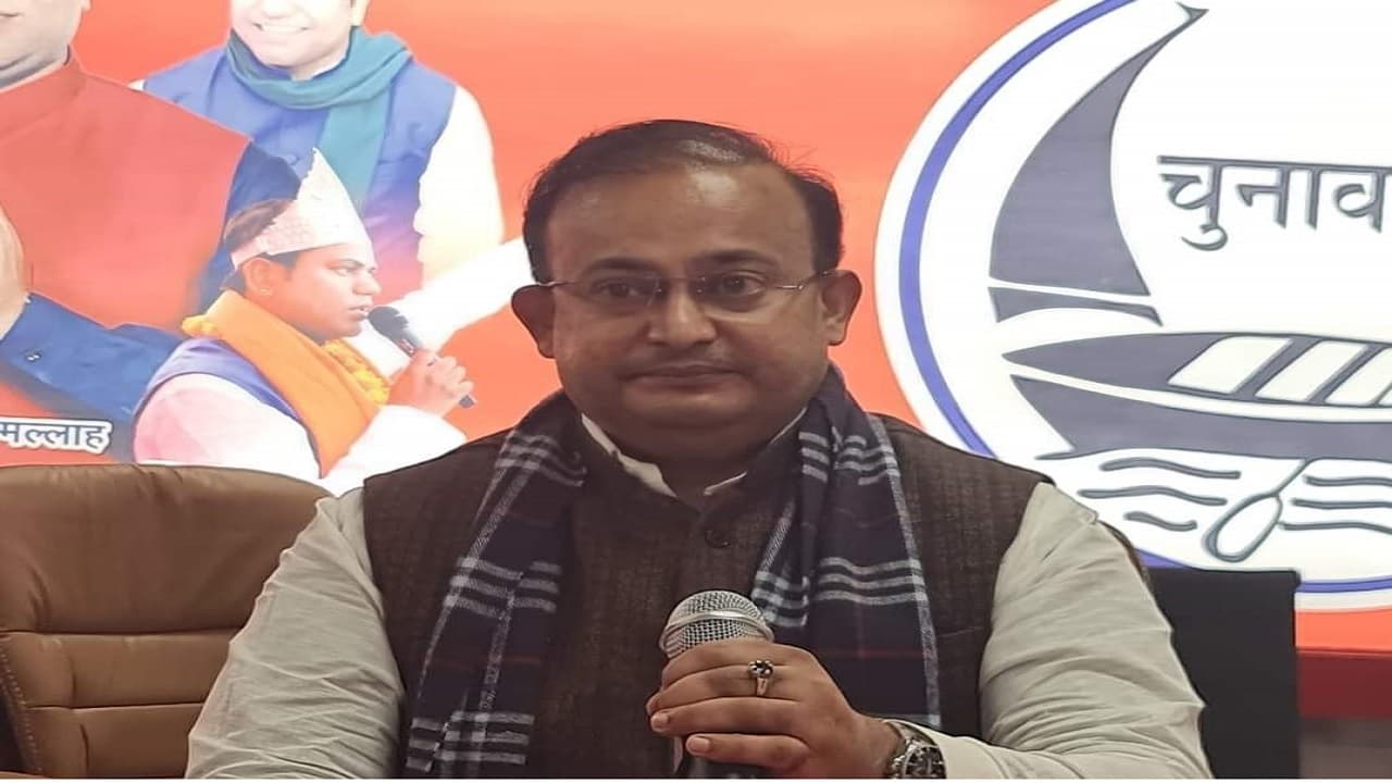 आरक्षण को लेकर मुकेश सहनी की पार्टी ने बीजेपी पर साधा निशाना, कहा- भाजपा के लोग कहते कुछ हैं करते कुछ हैं आरक्षण को लेकर मुकेश सहनी की पार्टी ने बीजेपी पर साधा निशाना, कहा- भाजपा के लोग कहते कुछ हैं करते कुछ हैं