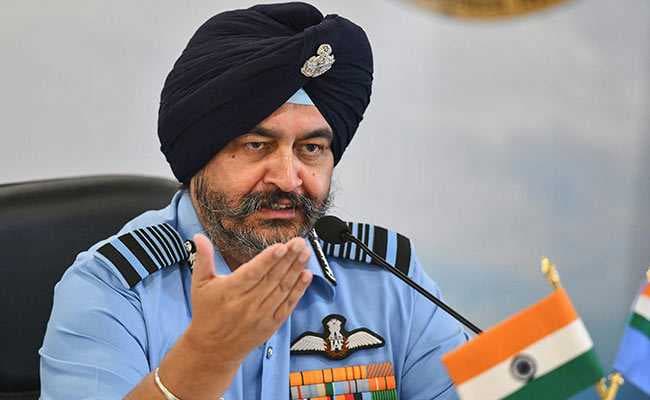 …तो क्या बोफोर्स की तरह हो सकता था राफेल का हाल, पूर्व वायु सेनाप्रमुख ने कही ये बात …तो क्या बोफोर्स की तरह हो सकता था राफेल का हाल, पूर्व वायु सेनाप्रमुख ने कही ये बात