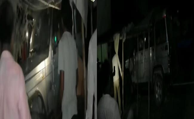 Bihar News: गोपालगंज में मुखिया प्रत्याशी के लिए प्रचार कर रहे 7 लोगों को बोलेरो ने कुचला, तीन की मौत Bihar News: गोपालगंज में मुखिया प्रत्याशी के लिए प्रचार कर रहे 7 लोगों को बोलेरो ने कुचला, तीन की मौत