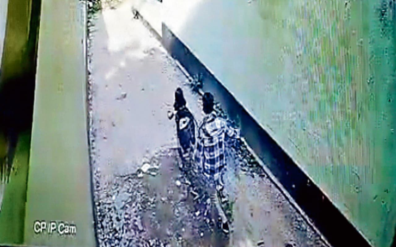 जमशेदपुर में ट्यूशन जा रही बच्ची से जबरदस्ती करने का प्रयास, युवक गिरफ्तार जमशेदपुर में ट्यूशन जा रही बच्ची से जबरदस्ती करने का प्रयास, युवक गिरफ्तार