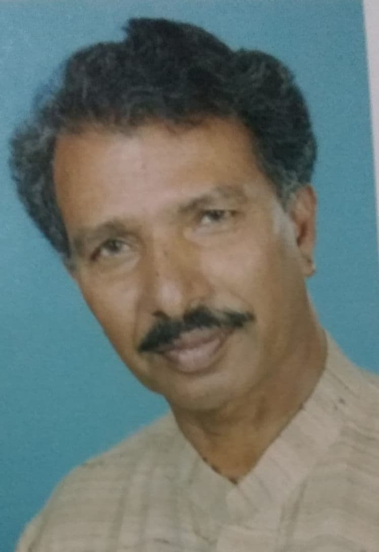 झारखंड के प्रसिद्ध नागपुरी साहित्यकार एवं संस्कृतिकर्मी डॉ गिरिधारी राम गौंझू का हार्ट अटैक से निधन, शोक की लहर झारखंड के प्रसिद्ध नागपुरी साहित्यकार एवं संस्कृतिकर्मी डॉ गिरिधारी राम गौंझू का हार्ट अटैक से निधन, शोक की लहर