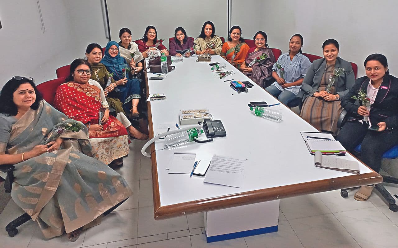 Happy Women’s Day 2023: महिलाओं का आर्थिक रूप से सशक्त होना जरूरी, प्रभात खबर में महिला दिवस पर परिचर्चा Happy Women’s Day 2023: महिलाओं का आर्थिक रूप से सशक्त होना जरूरी, प्रभात खबर में महिला दिवस पर परिचर्चा