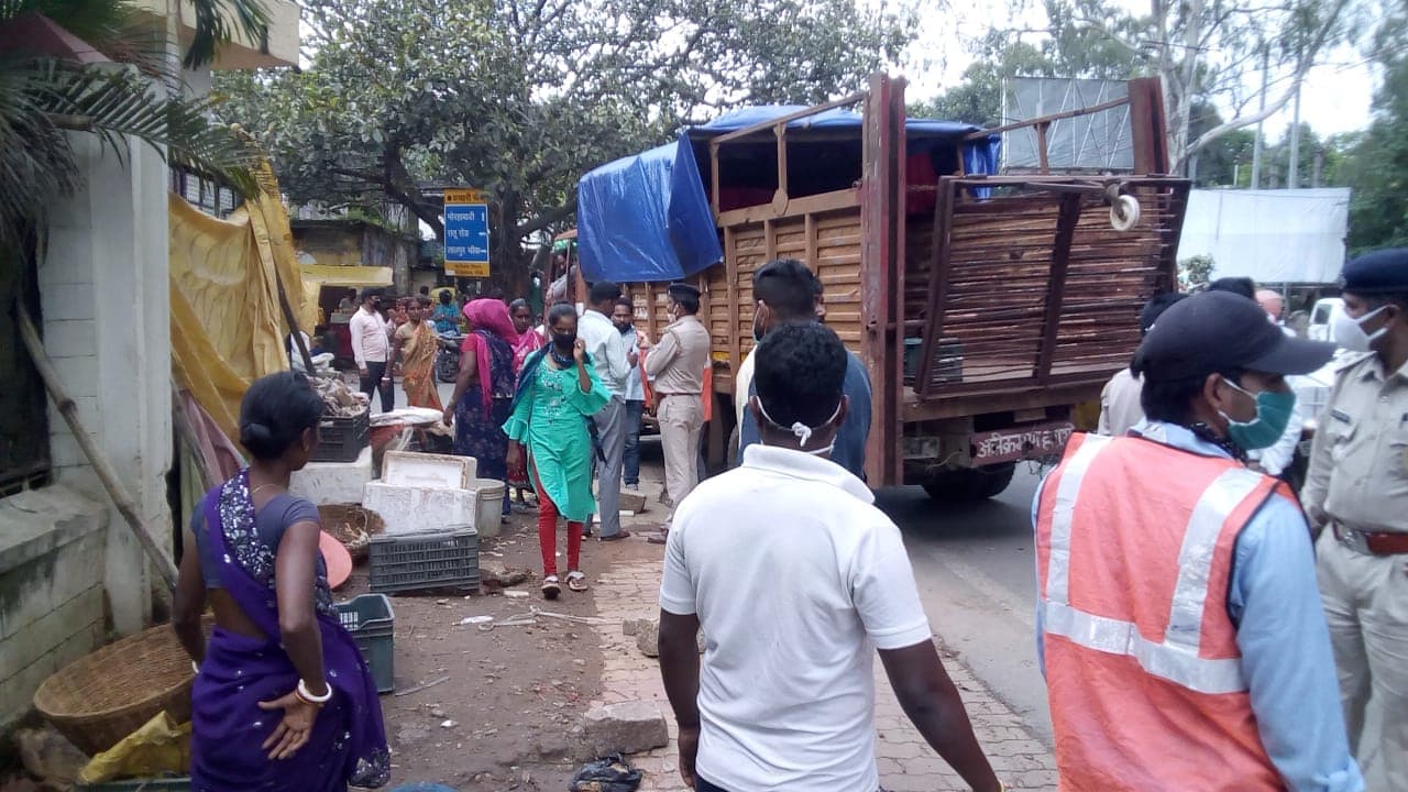 Coronavirus Lockdown/Unlock 3.0: लॉकडाउन की शर्तों का उल्लंघन करने वालों के खिलाफ रांची जिला प्रशासन की बड़ी कार्रवाई Coronavirus Lockdown/Unlock 3.0: लॉकडाउन की शर्तों का उल्लंघन करने वालों के खिलाफ रांची जिला प्रशासन की बड़ी कार्रवाई
