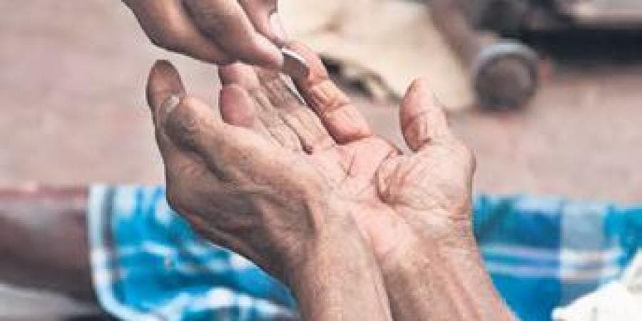 बिहार के 30 हजार भिखारी वैक्सीनेशन के इंतजार में, कई को टीका की जानकारी ही नहीं बिहार के 30 हजार भिखारी वैक्सीनेशन के इंतजार में, कई को टीका की जानकारी ही नहीं