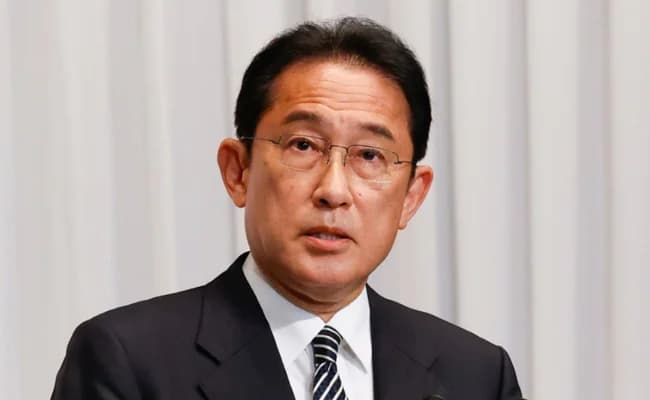Fumio Kishida: जापान पीएम फुमियो किशिदा के भाषण के दौरान धमाका, स्मोक बम से किया गया हमला, एक गिरफ्तार Fumio Kishida: जापान पीएम फुमियो किशिदा के भाषण के दौरान धमाका, स्मोक बम से किया गया हमला, एक गिरफ्तार