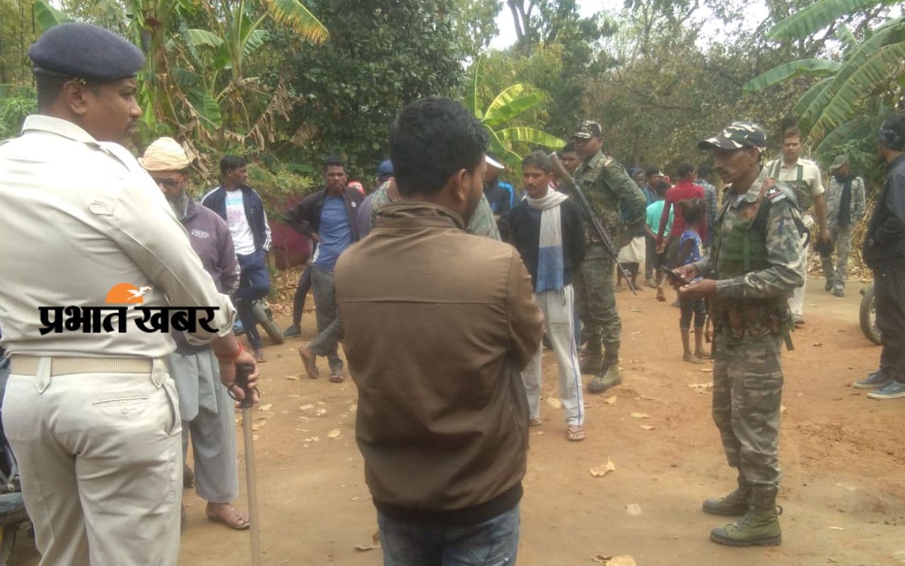 Big Breaking: लोहरदगा के रोचो में प्रतिबंधित मांस के साथ एक हिरासत में, गांव में तनाव Big Breaking: लोहरदगा के रोचो में प्रतिबंधित मांस के साथ एक हिरासत में, गांव में तनाव