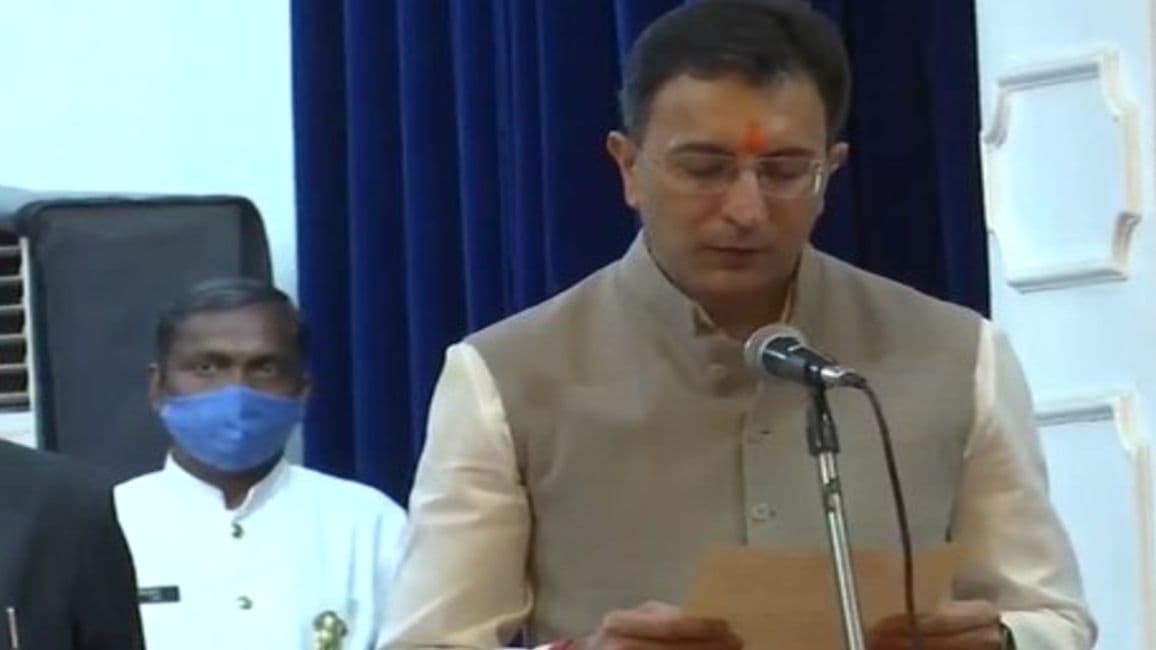 योगी मंत्रिमंडल का विस्तार,जितिन प्रसाद समेत 7 नेताओं ने ली मंत्री पद की शपथ, जातीय समीकरण को साधने का प्रयास? योगी मंत्रिमंडल का विस्तार,जितिन प्रसाद समेत 7 नेताओं ने ली मंत्री पद की शपथ, जातीय समीकरण को साधने का प्रयास?