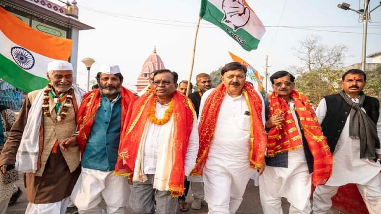 बिहार कांग्रेस प्रभारी भक्तचरण दास का भाजपा पर हमला, कहा- 2024 में जनता उखाड़ फेंकेगी तानाशाह सरकार बिहार कांग्रेस प्रभारी भक्तचरण दास का भाजपा पर हमला, कहा- 2024 में जनता उखाड़ फेंकेगी तानाशाह सरकार